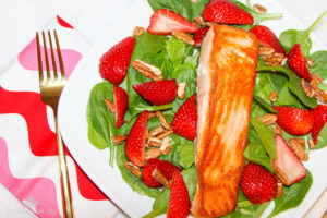 Seared Salmon Strawberry Spinach Salad {Whole30} {Paleo}